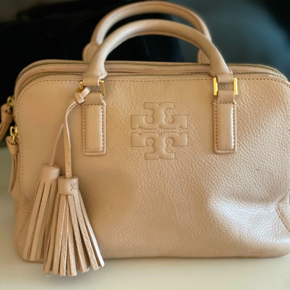 Tory Burch cream leather barely used bag